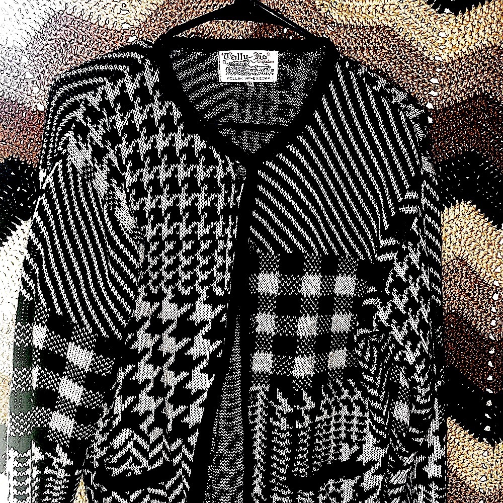 VTG Geometric Oversized Cardigan Sweater: Size M
